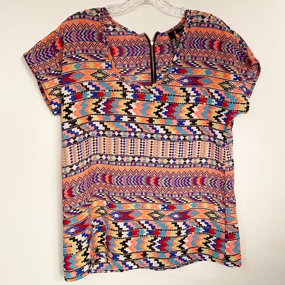 Fun & Flirt Women’s Neon Aztez Top Size Small‎ - Picture 1 of 8